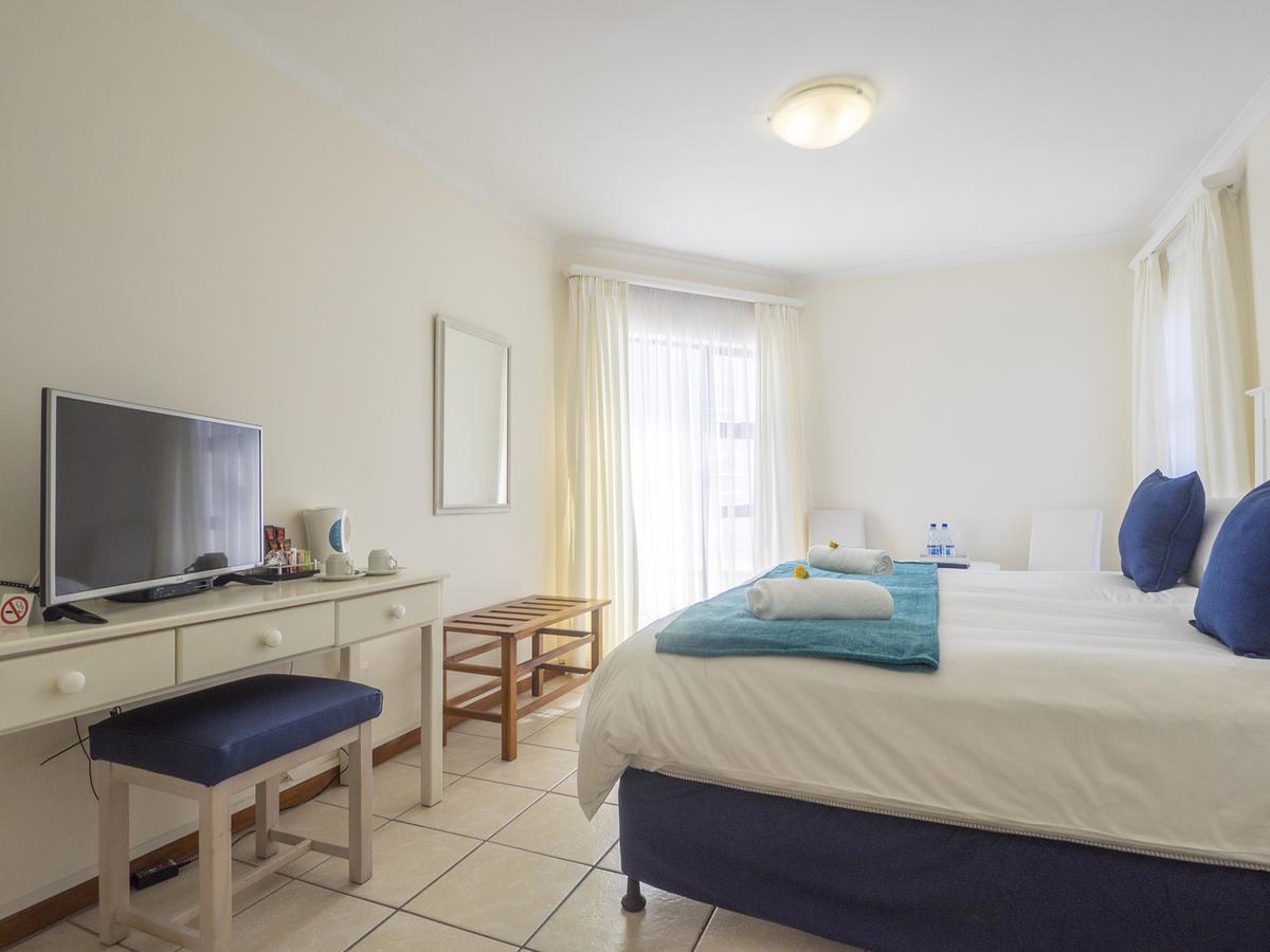 Shining Waters Guest House วิลเดอร์เนส ภายนอก รูปภาพ